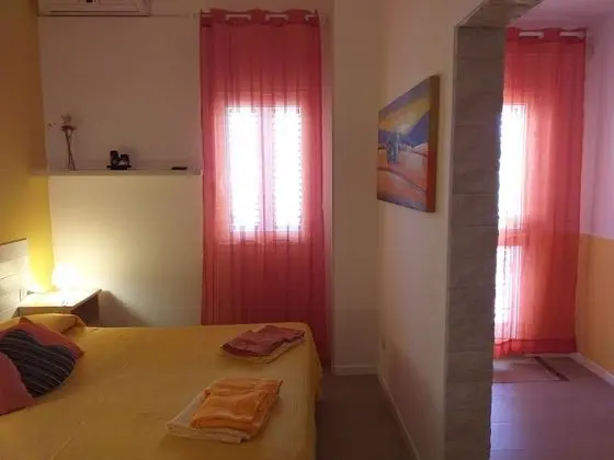 Comfort Tek Büyük Yataklı Oda (sole)