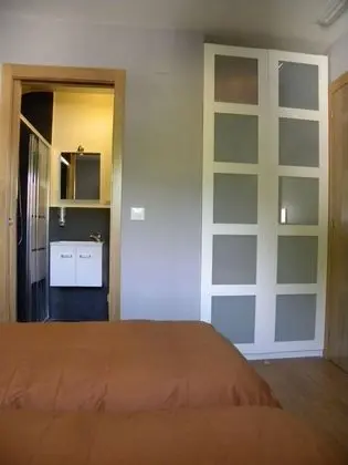 Büyük Yataklı Tek Kişilik Oda