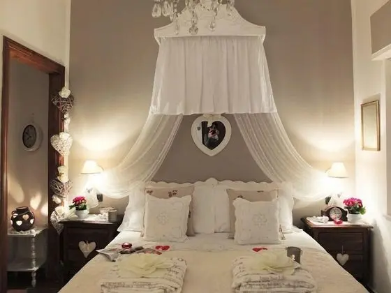 Basic Tek Büyük Yataklı Oda (Shabby Chic)