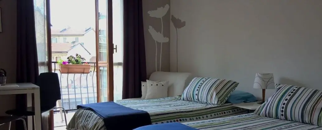 Basic Tek Büyük veya İki Ayrı Yataklı Oda