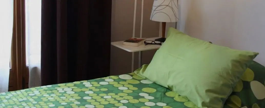 Basic Tek Büyük veya İki Ayrı Yataklı Oda