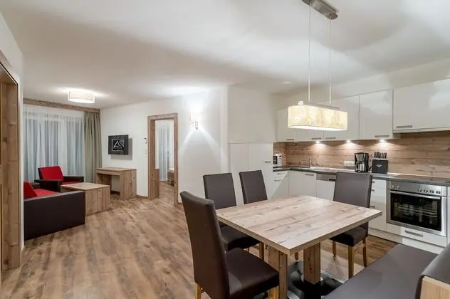 Apart Daire, 2 Yatak Odası, Balkon, Dağ Manzaralı (Top 3)