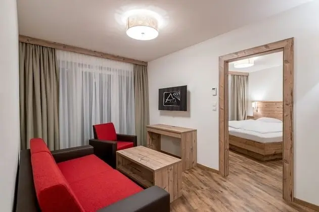 Apart Daire, 3 Yatak Odası, Balkon, Dağ Manzaralı (Top 4)