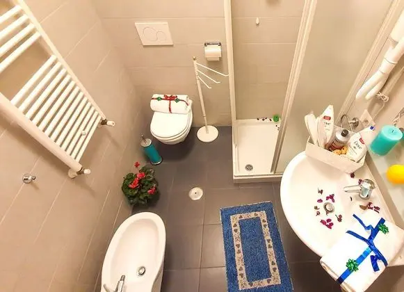 Üç Kişilik Oda (101)