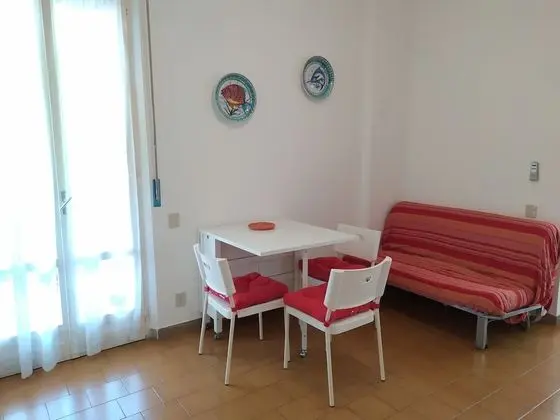 Apart Daire, 2 Yatak Odası, Teras, Bahçe Manzaralı