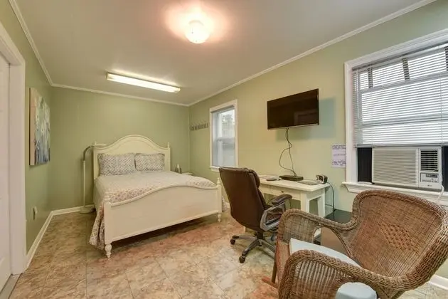 Premium Kır Evi, 1 Büyük (Queen) Boy Yatak (BR 5)