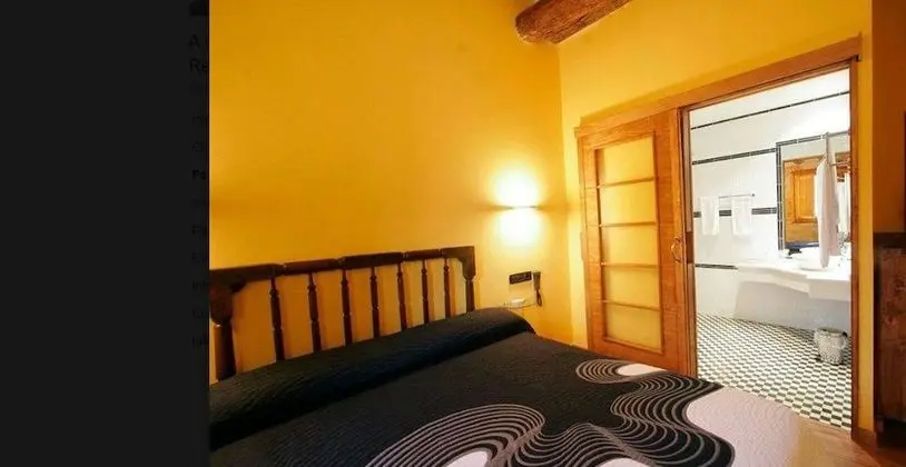 Büyük Yataklı Tek Kişilik Oda