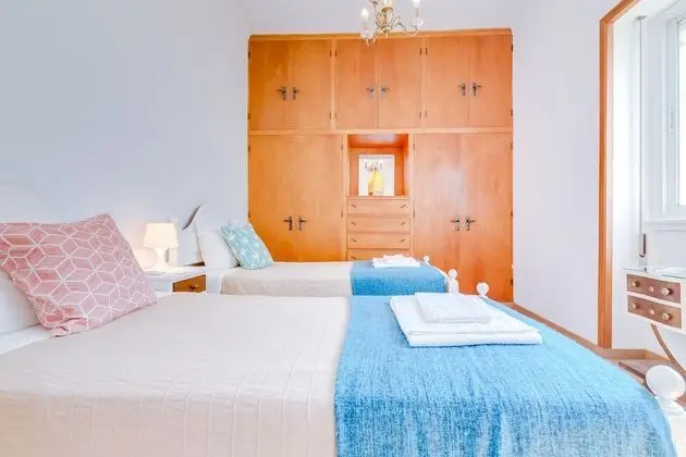 İki Ayrı Yataklı Oda, 2 Tek Kişilik Yatak, Ortak Banyo