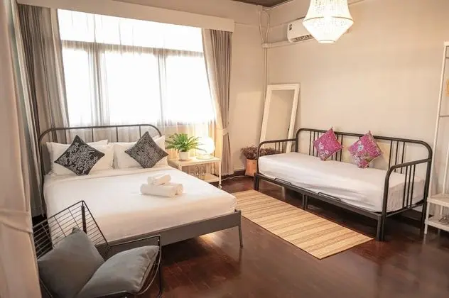 Üç Kişilik Oda, Bahçe Manzaralı