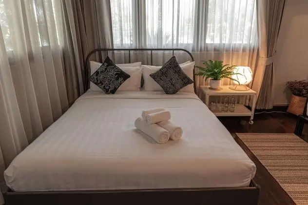 Üç Kişilik Oda, Bahçe Manzaralı