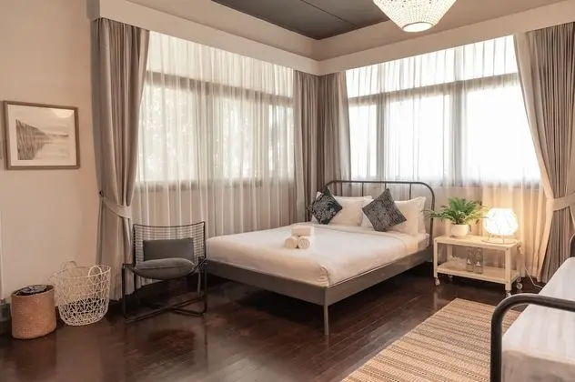 Üç Kişilik Oda, Bahçe Manzaralı