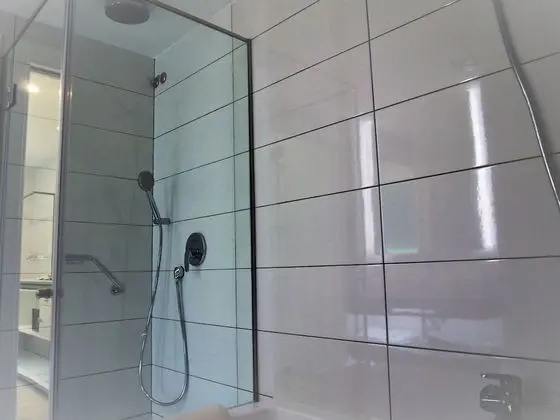 Tek Büyük Yataklı Oda, Sigara İçilmez