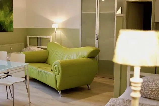 Modern Loft - Spacious Room - Kitchen & Bath