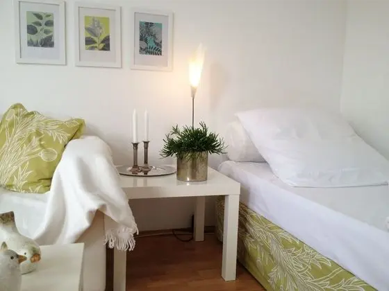 Studio Apartment - 2 Rooms - Kitchen & Bath