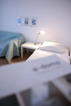 Studio Apartment - 2 Rooms - Kitchen & Bath