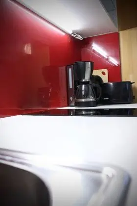 Studio Apartment - 2 Rooms - Kitchen & Bath