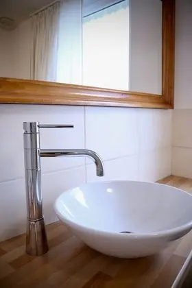 Studio Apartment - 2 Rooms - Kitchen & Bath