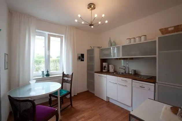 Spacious Flat & Terrace - 2 Rooms - Bath & Kitchen