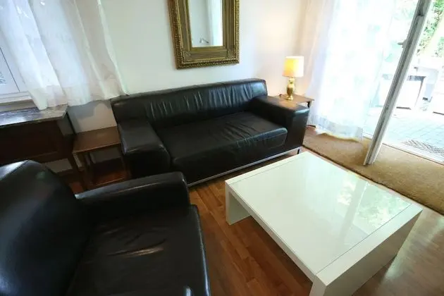 Spacious Flat & Terrace - 2 Rooms - Bath & Kitchen