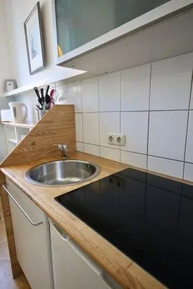 Spacious Flat - 4 Rooms - Kitchen & Bath