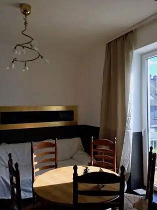 Modern Flat - 2 Rooms - Kitchen & Bath