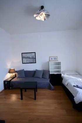 Spacious Flat - 2 Rooms - Kitchen & Bath