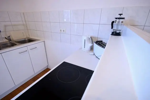 Spacious Flat - 2 Rooms - Kitchen & Bath