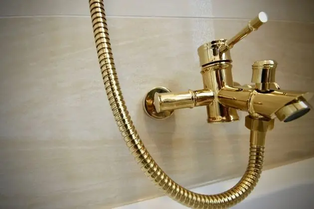 Spacious Flat - 2 Rooms - Kitchen & Bath