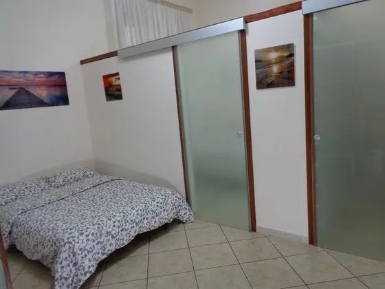 Apart Daire, 2 Yatak Odası, Küçük Mutfak