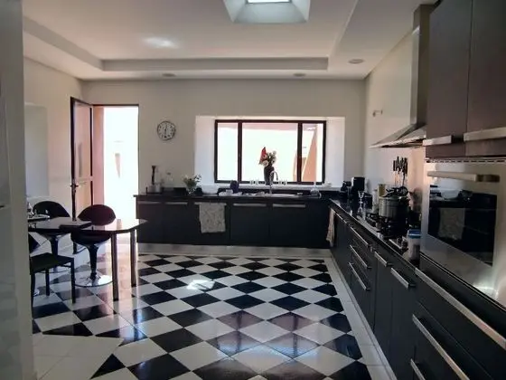 Villa, 4 Yatak Odası, Şömine
