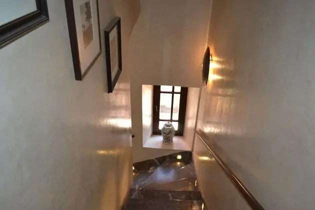 Villa, 4 Yatak Odası, Şömine