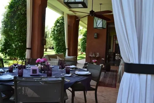 Villa, 4 Yatak Odası, Şömine