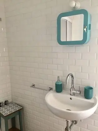 Tek Büyük Yataklı Oda, 1 Büyük (Queen) Boy Yatak (3)