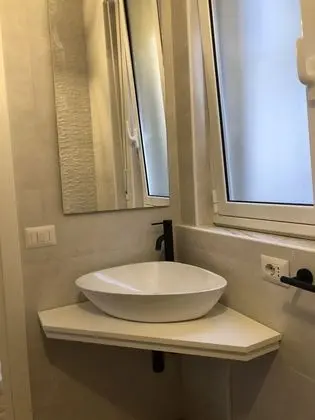 Classic Tek Büyük Yataklı Oda