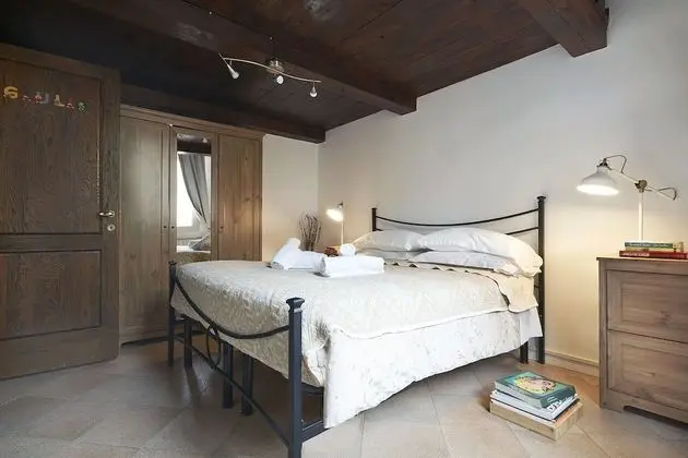 Apart Daire, 5 Yatak Odası