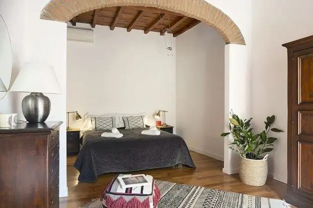 Apart Daire, 5 Yatak Odası