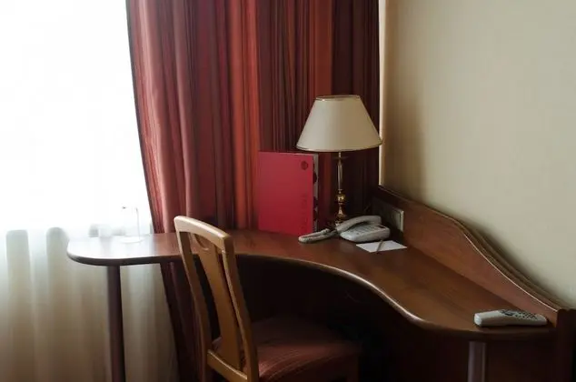 Junior Tek Büyük Yataklı Oda