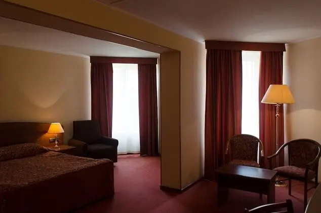 Junior Tek Büyük Yataklı Oda