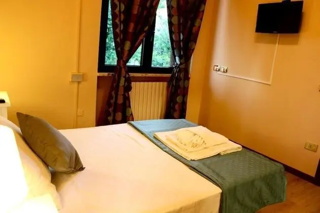 Deluxe Büyük Yataklı Tek Kişilik Oda