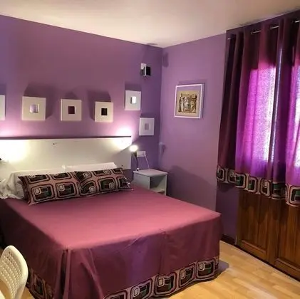 City Tek Büyük Yataklı Oda