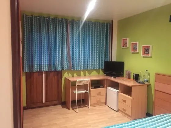 City Tek Büyük Yataklı Oda