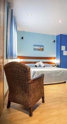 City Tek Büyük Yataklı Oda