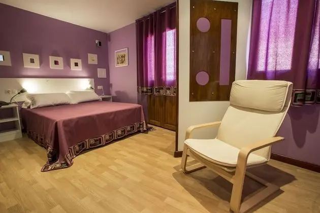 City Tek Büyük Yataklı Oda