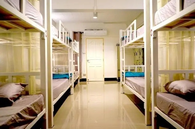 Share Dormitory - AirCon