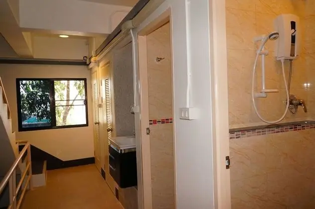 Share Dormitory - AirCon