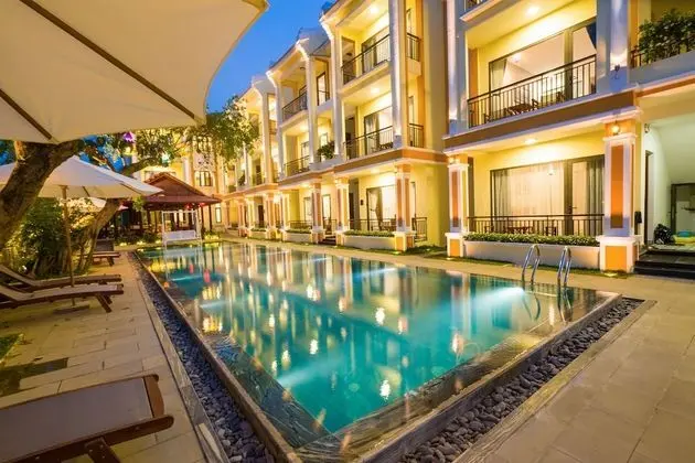 Luxury Süit, 1 En Büyük (King) Boy Yatak, Sigara İçilmez, Havuz Manzaralı