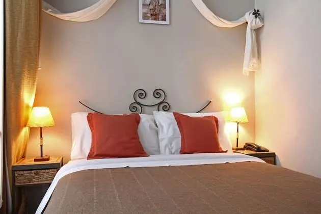 Economy Tek Büyük Yataklı Oda, 1 Çift Kişilik Yatak (Small and Cozy)