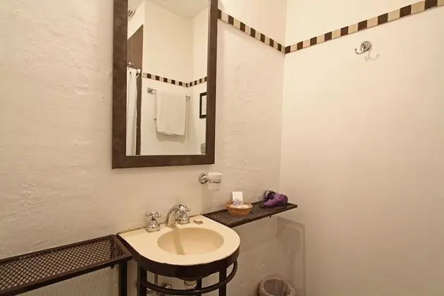 Economy Tek Büyük Yataklı Oda, 1 Çift Kişilik Yatak (Small and Cozy)