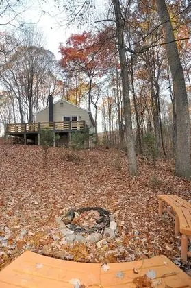 Kulübe, 2 Büyük (Queen) Boy Yatak (A Humble Abode Cabin - A Modern Woods)