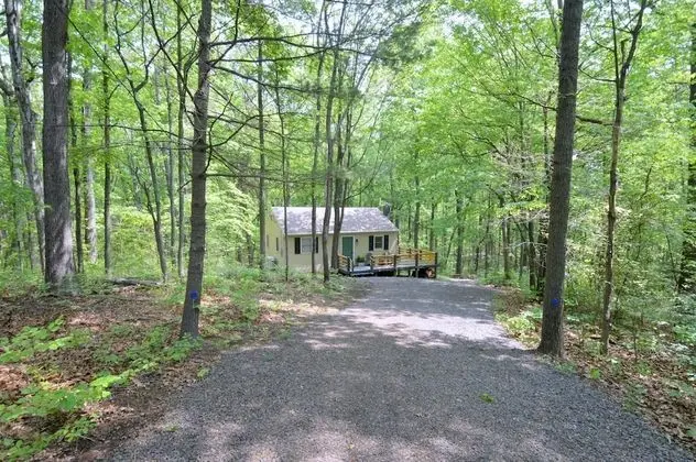 Kulübe, 2 Büyük (Queen) Boy Yatak (A Humble Abode Cabin - A Modern Woods)
